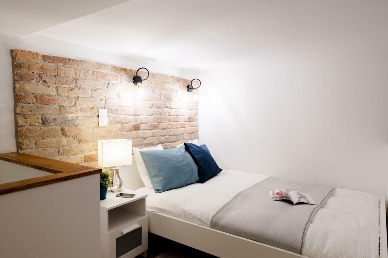 Puskin Apartment